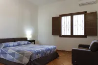 Indipendent Semi-Detached Villa in the Countryside, Surrounded by Greenery - 3-Star