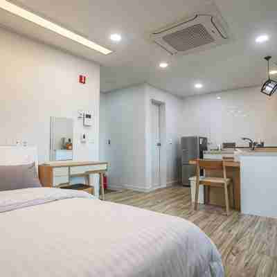 Busan Inner Peace Pension Rooms
