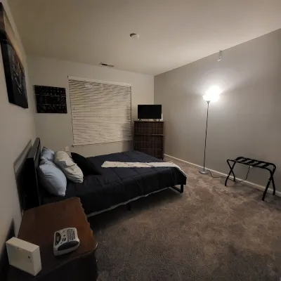 Stylish and Spacious, Close to the Hospital - 3-Star