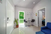 Elegant 1-bedroom apartment with AC and WiFi in Pleasant Buckleys - Homestays