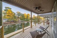 Lakefront with game room & kayaks! Sleeps 12! - 4-Star