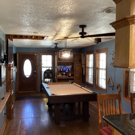 ConRoy's Chickasaw_Sleeps 20_Family gatherings_celebrations_or just hanging out