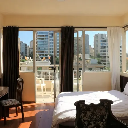 Universal Residence