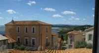 Lagoon and sea views from the heart of the village of Bages between Narbonne and Collioure - con vistas al mar