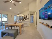 Palm Harbor Renovated 3-bedroom Hideaway! - 4つ星