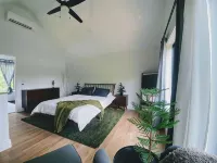 Black Mountain Pine HouseModern, Homey, and Close to Town! - 3-Star