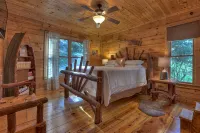 Lakeside Cabin w/ mountain views, dock, fire pit, hot tub, and much more! - Mountain view