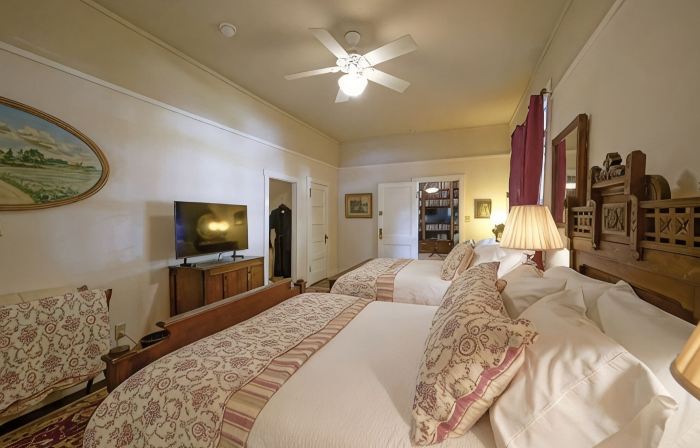 Weaverville Hotel