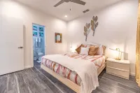 Elegant and cozy townhouse - พร้อมระเบียง