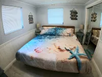 Tiki Tropical Retreat - directly on the clear Weeki Wachee River (not a canal) - 3つ星