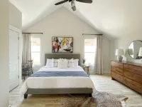Sunnyside Haven- 7BR- Sleeps 22! Close to Silver Dollar City & Dogwood Canyon! - Wifi