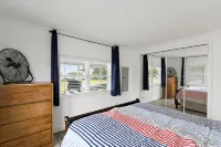 Nautical Haven 175 FT Private Waterfront/Dock/ Kayaks/Bicycles/5 Min to Shopping - 3 tähden