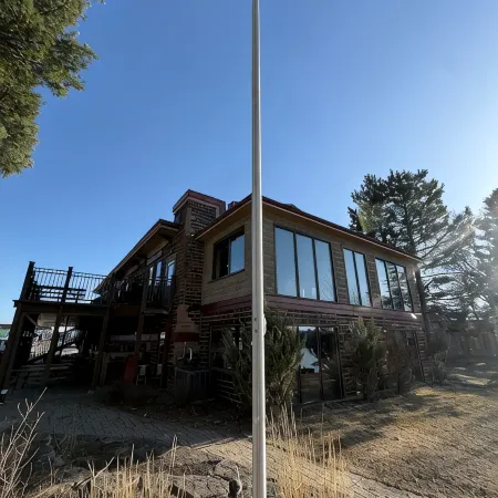 Luxury Lakeside Penthouse Lodge with Boatslip and Bunk Room!