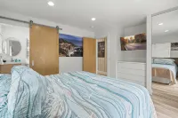 Gorgeous hillside home with ocean views! - Boutique