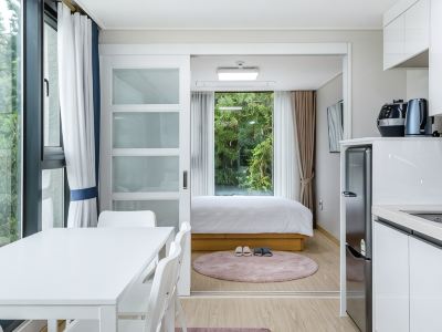 Jeju Jejuga Joaseo Pension