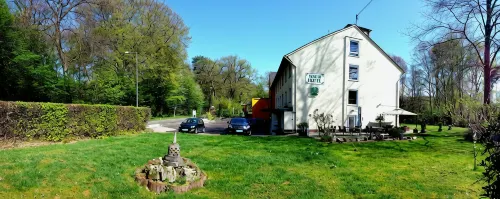 Wald-Hotel - Parking