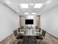 Moxy Bochum Hotels near rewirpowerSTADION