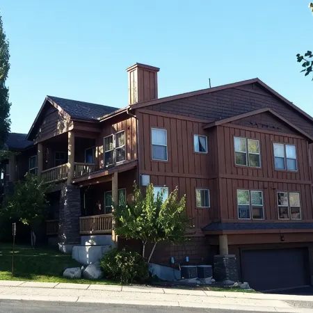Great Rates! Garage Parking and Shuttle- Easy Deer Valley Access!