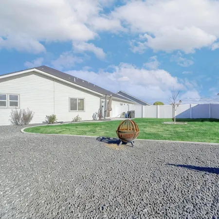 The Jolly Rancher, Luxury Amenities, Corporate and Vaca