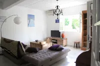 House Le Jardin du Lagon - Homestays