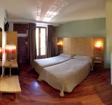 Hotel Spa QH Centro León - parcheggio