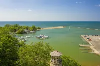 Private Home: Lightkeeper's Refuge steps to beach, marina and boat slip - 4-Star