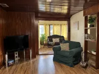 Cozy Guest House Apartment Located Walking Distance from Downtown & Riverwalk - Apartments