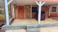 Two Bedroom home near UGA - with newly renovated floors!! - 2-Star