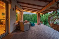 Thomhof Chalets - Homestays
