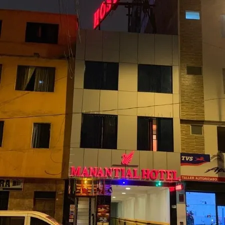 Manantial  Hostal No.004