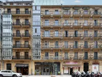 Arrizul大教堂飯店 中央郵局（Edificio de Correos）附近的飯店