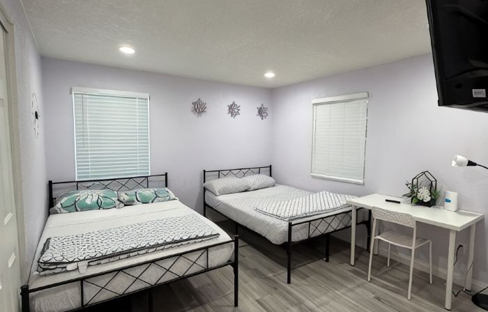 Entire Newly Renovated House in North Pomona