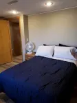 One Mile from Airport!!   3 Bedroom Lodge Sleeps 5 to 7 - 2-Star