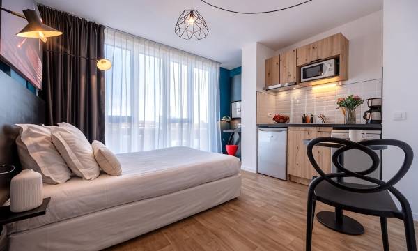Nemea Appart Hotel Coliseum Amiens Centre