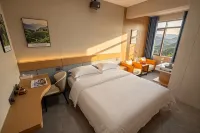 Pu'er Chaqiwan Homestay (Tea Horse Ancient City) - Mountain view