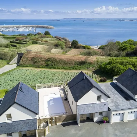 Villa with Ocean Views and a Heated Pool (Seasonal)