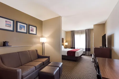 Comfort Suites North Mobile - 2-Star