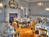 Dunster Castle Hotel - parking