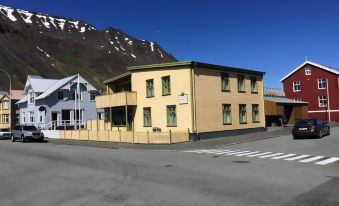 Isafjordur Hostel