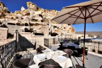 Has Cave Konak Hotels in Dereler