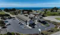 Emerald Dolphin Inn & Mini Golf