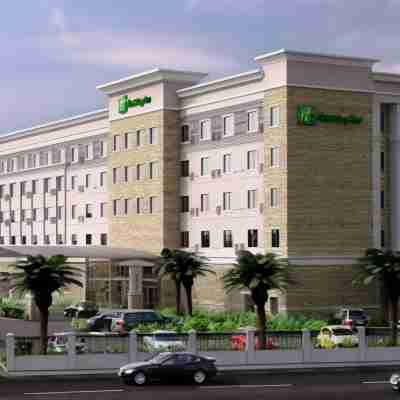 Holiday Inn Houston NE - Bush Airport Area Hotel Exterior