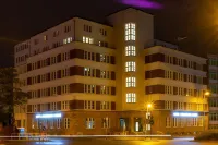 Trip Inn Hotel & Suites Essen Hotels in der Nähe von Universität Essen, Literaturwissenschaft und Literaturdidaktik