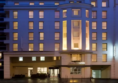 Hotel Auteuil Tour Eiffel Paris Отели рядом с достопримечательностью «Парк дэ Пранс»