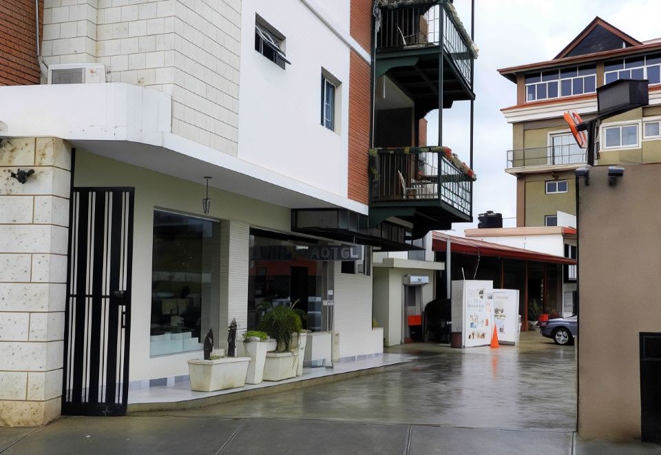 Mon Hotel Boutique - Housity