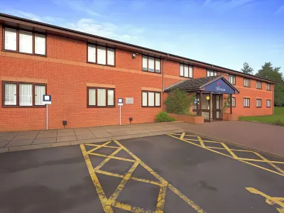 Travelodge Kettering Hotels near Southfield Farm Marsh