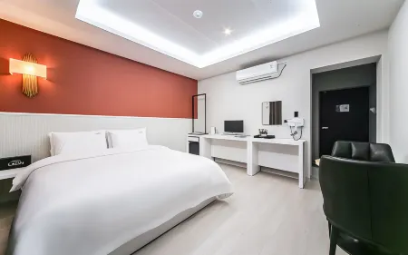 Changwon Myeongseodong Hotel Laon