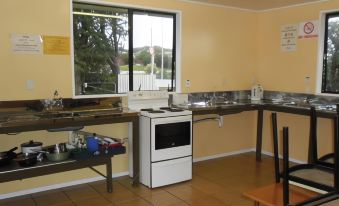 Greymouth Kiwi Holiday Park & Motels