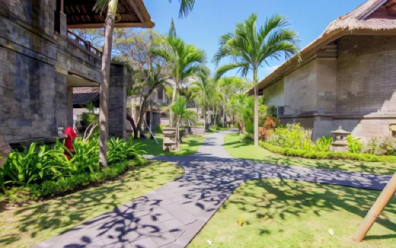 Grand Balisani Suites