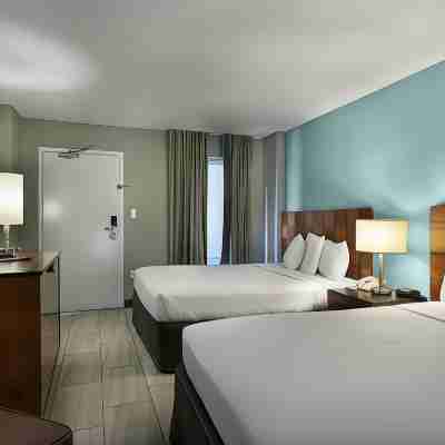 Crown Reef Beach Resort and Waterpark Rooms